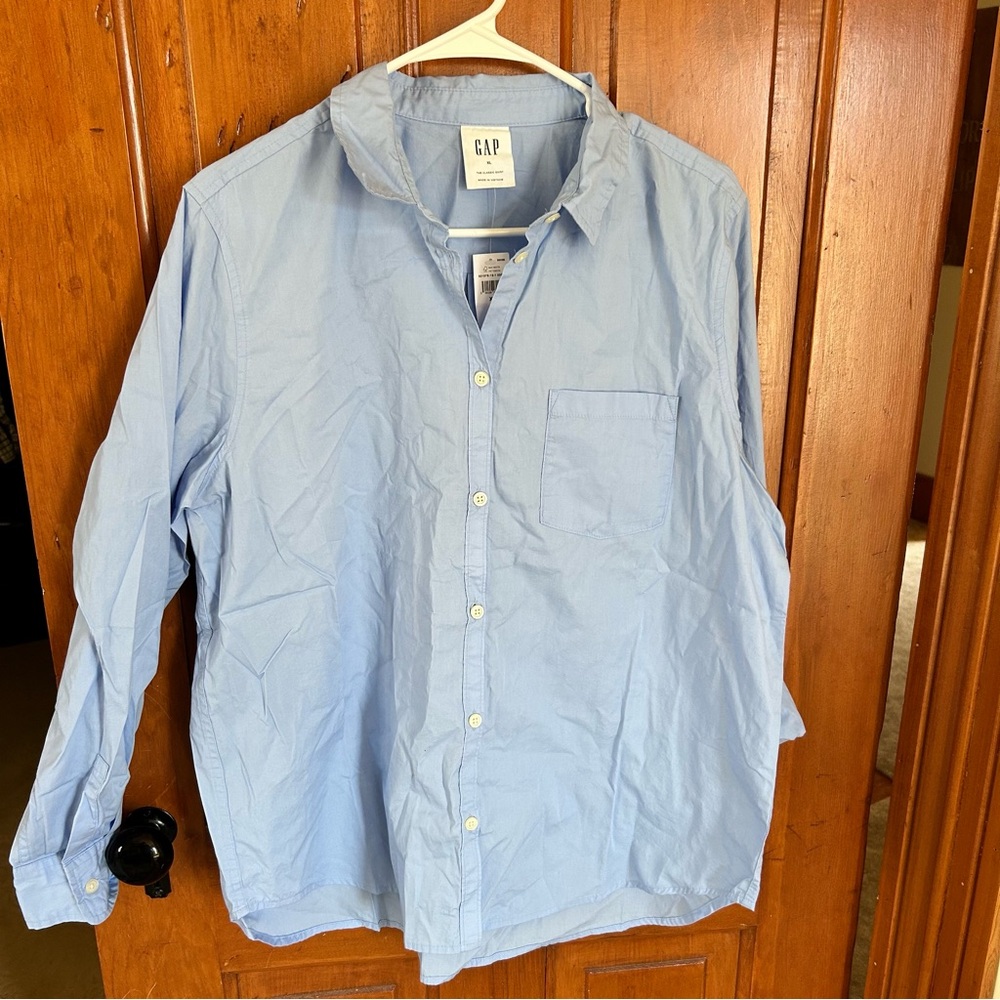 GAP the classic button down shirt